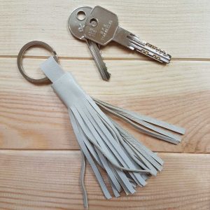 Porte clé pompon cuir – Image 4