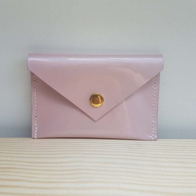 protege-cb-cuir-vernis-rose