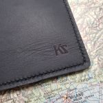 monogramme-kz-cuir-noir